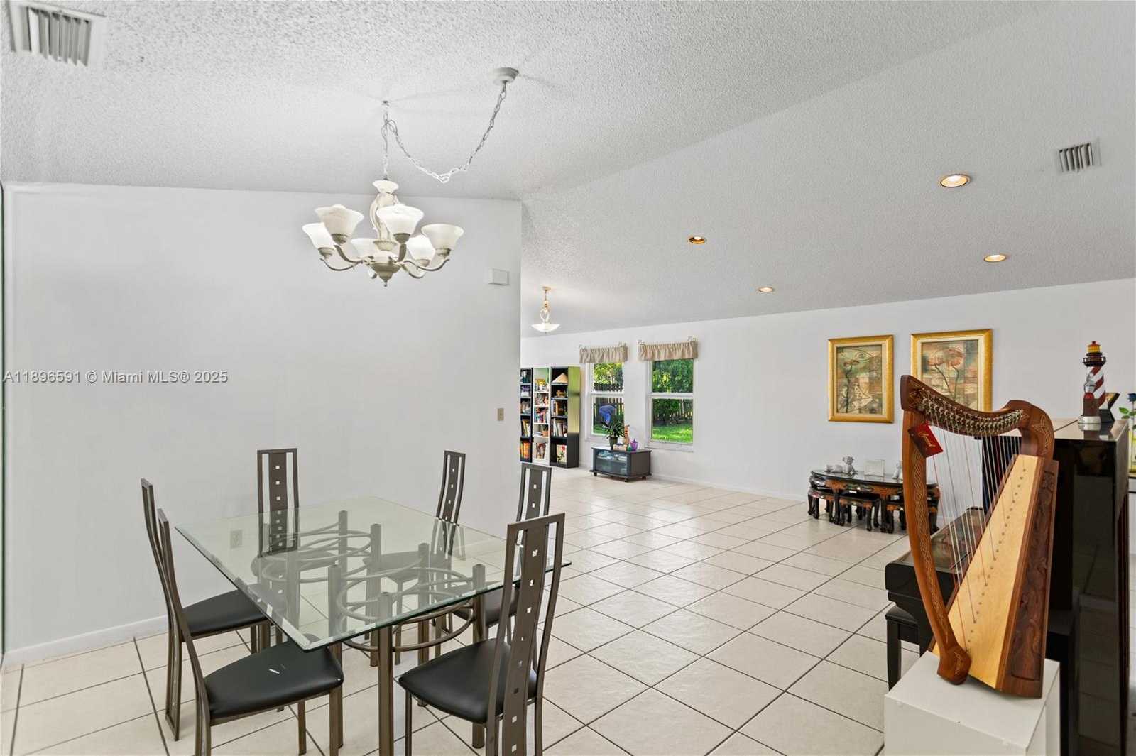 Small Image of 6090 NORTH WEST 179TH TER, Hialeah Number 8