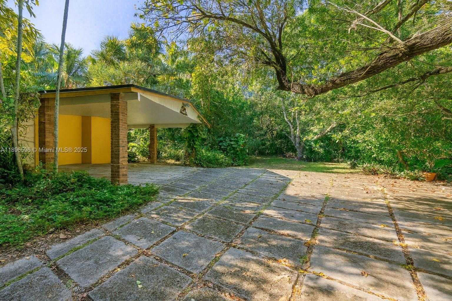 Small Image of 15000 OLD CUTLER RD, Palmetto Bay Number 22