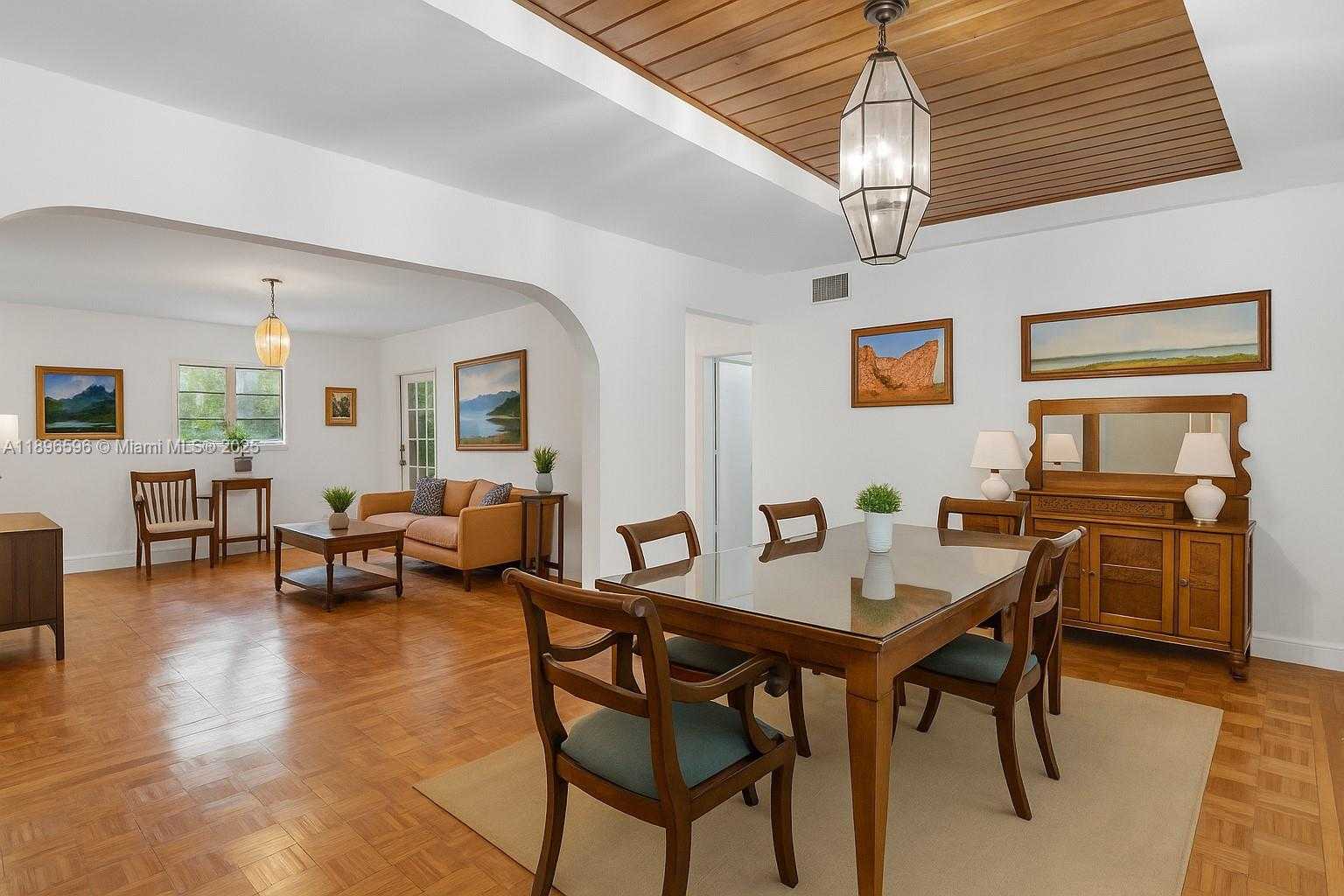 Small Image of 15000 OLD CUTLER RD, Palmetto Bay Number 5