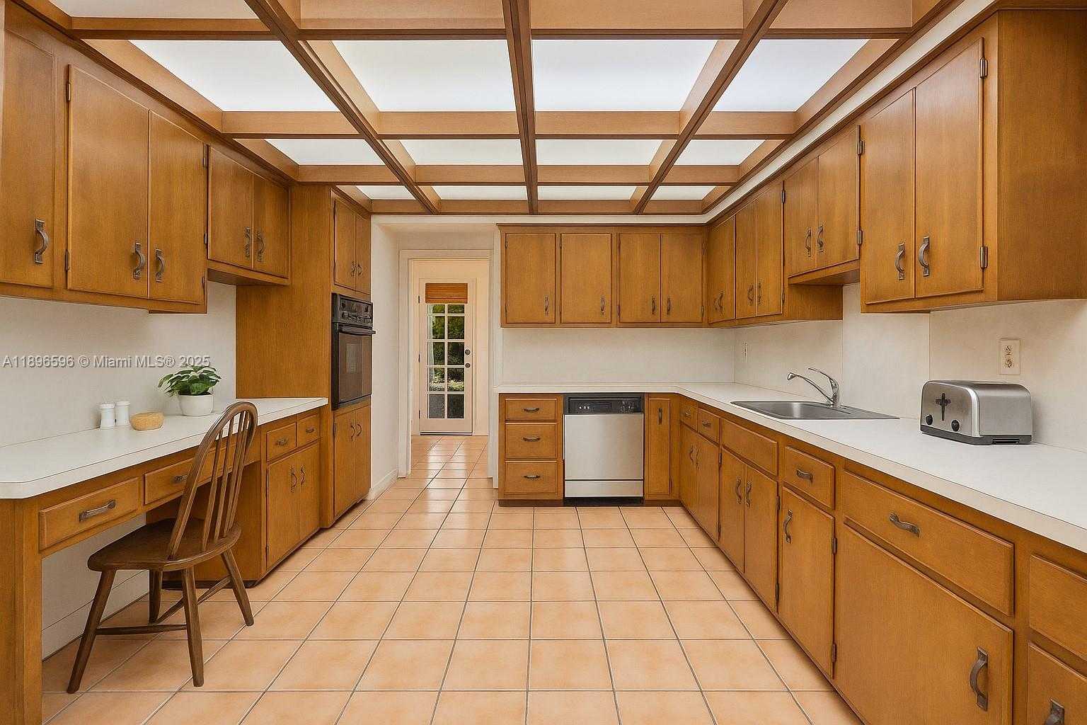 Small Image of 15000 OLD CUTLER RD, Palmetto Bay Number 6