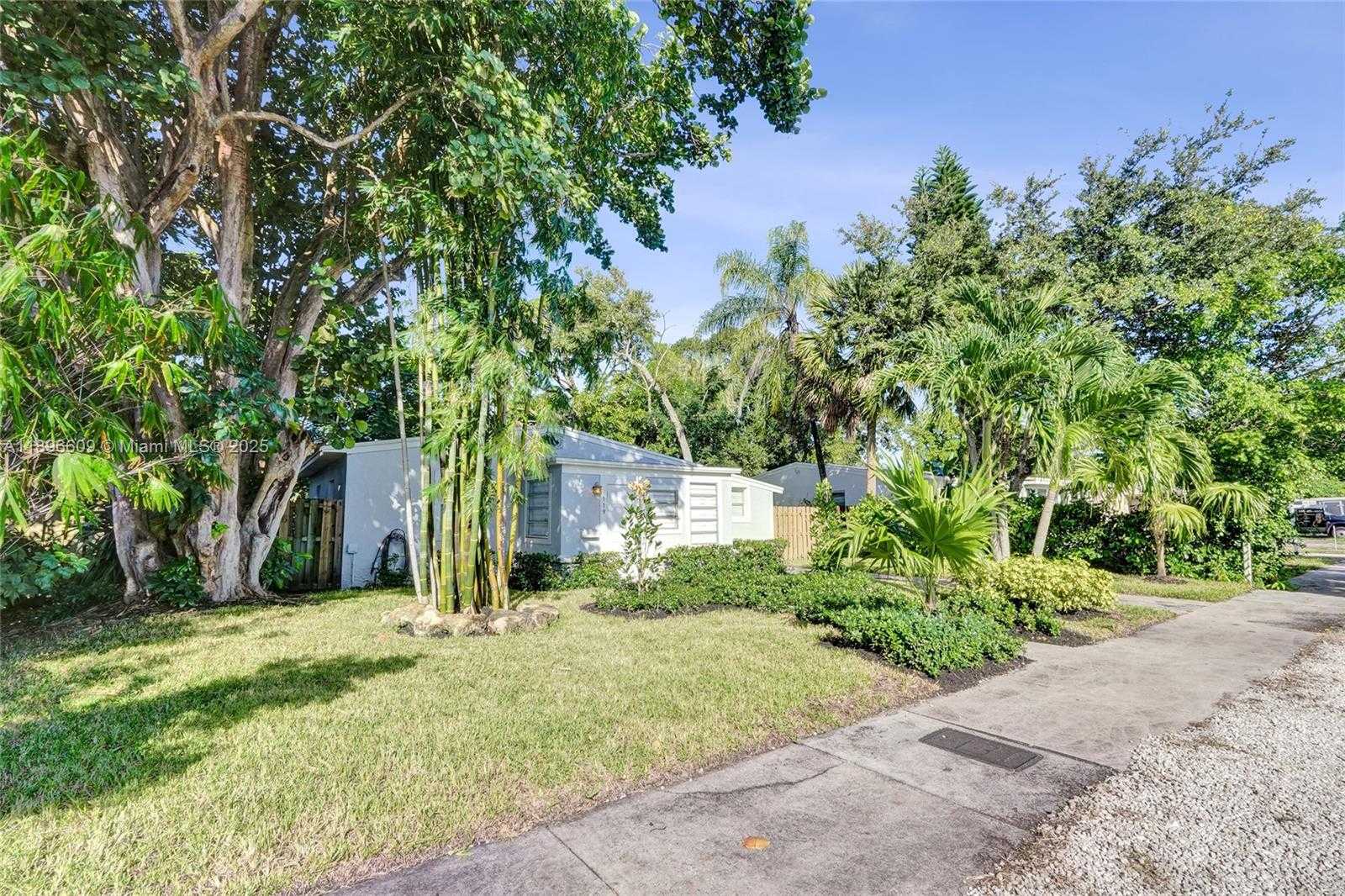 Small Image of 119 SOUTH WEST 22ND AVE, Fort Lauderdale Number 2