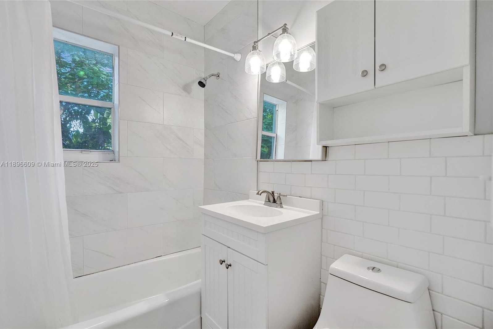 Small Image of 119 SOUTH WEST 22ND AVE, Fort Lauderdale Number 29