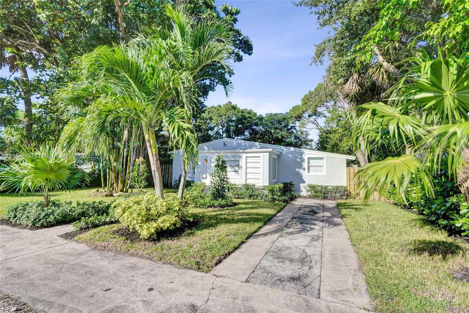 Small Image of 119 SOUTH WEST 22ND AVE, Fort Lauderdale Number 4