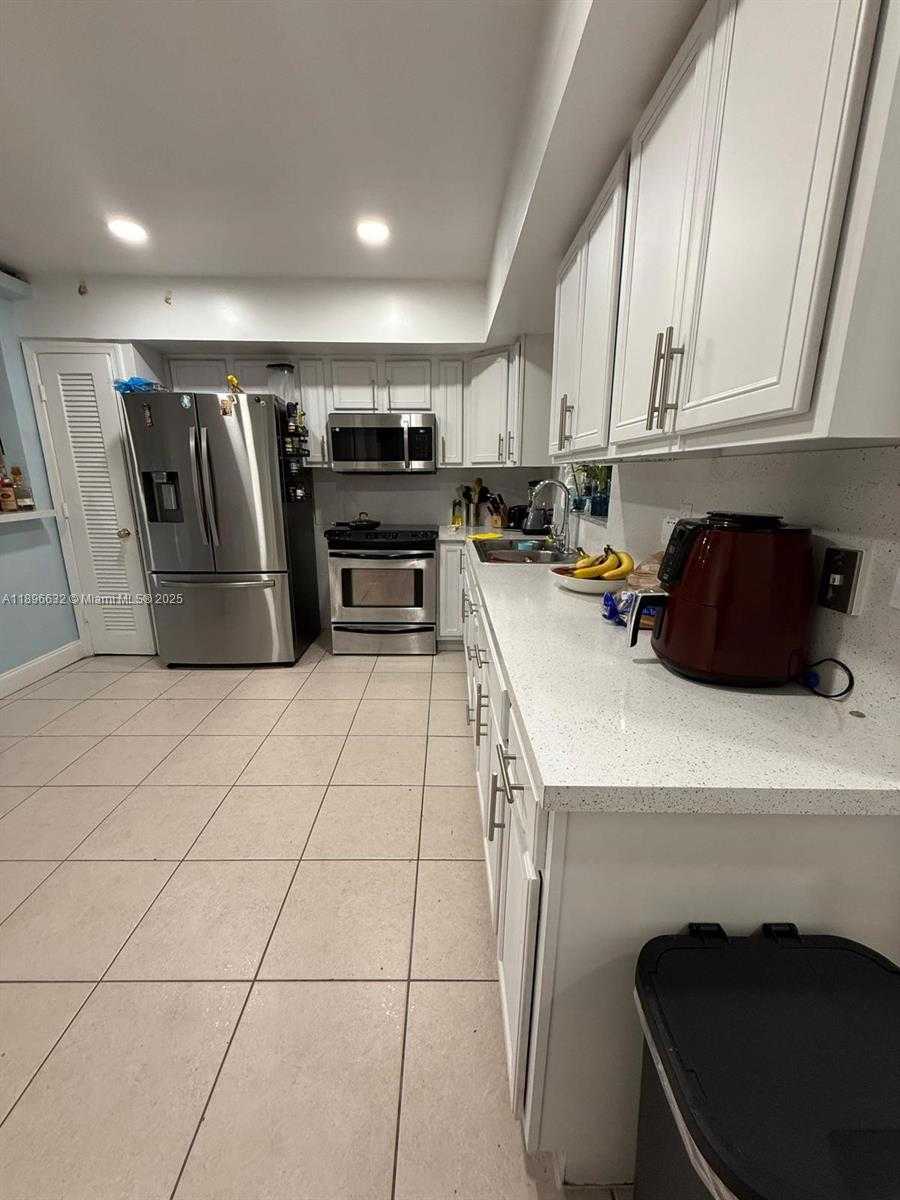 Small Image of 6922 SOUTH WEST 18TH CT, North Lauderdale Number 17