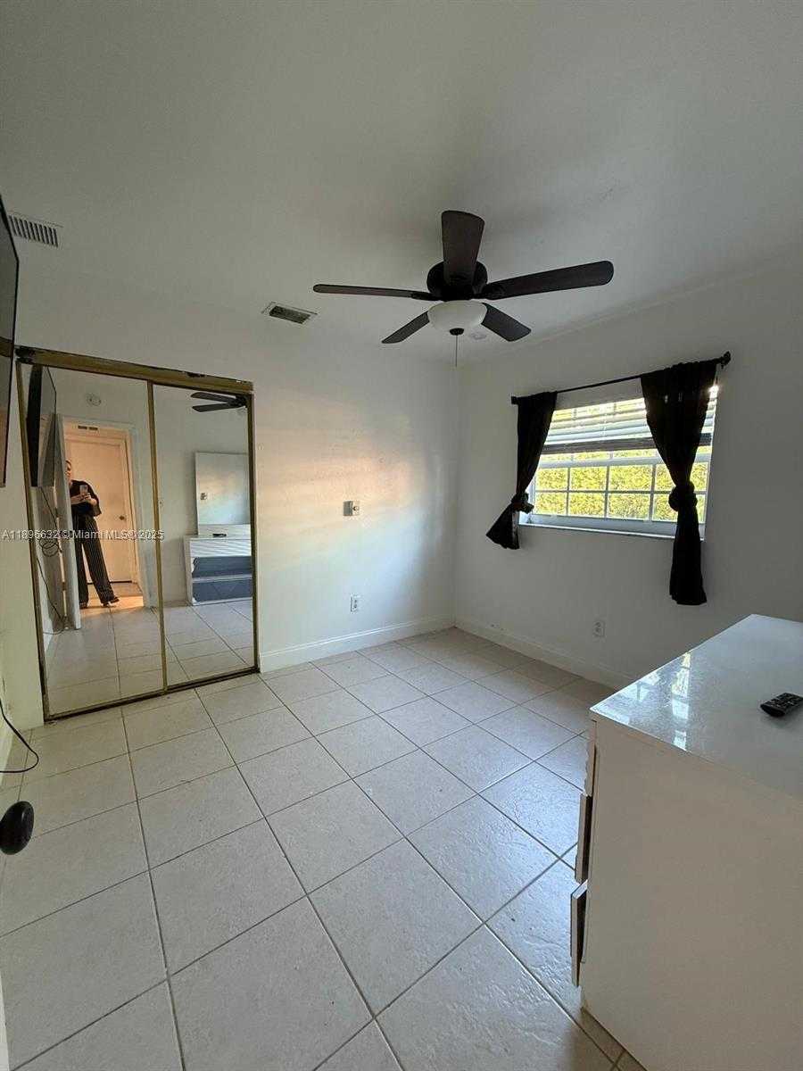 Small Image of 6922 SOUTH WEST 18TH CT, North Lauderdale Number 22