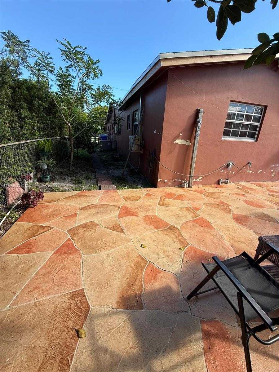 Small Image of 6922 SOUTH WEST 18TH CT, North Lauderdale Number 5