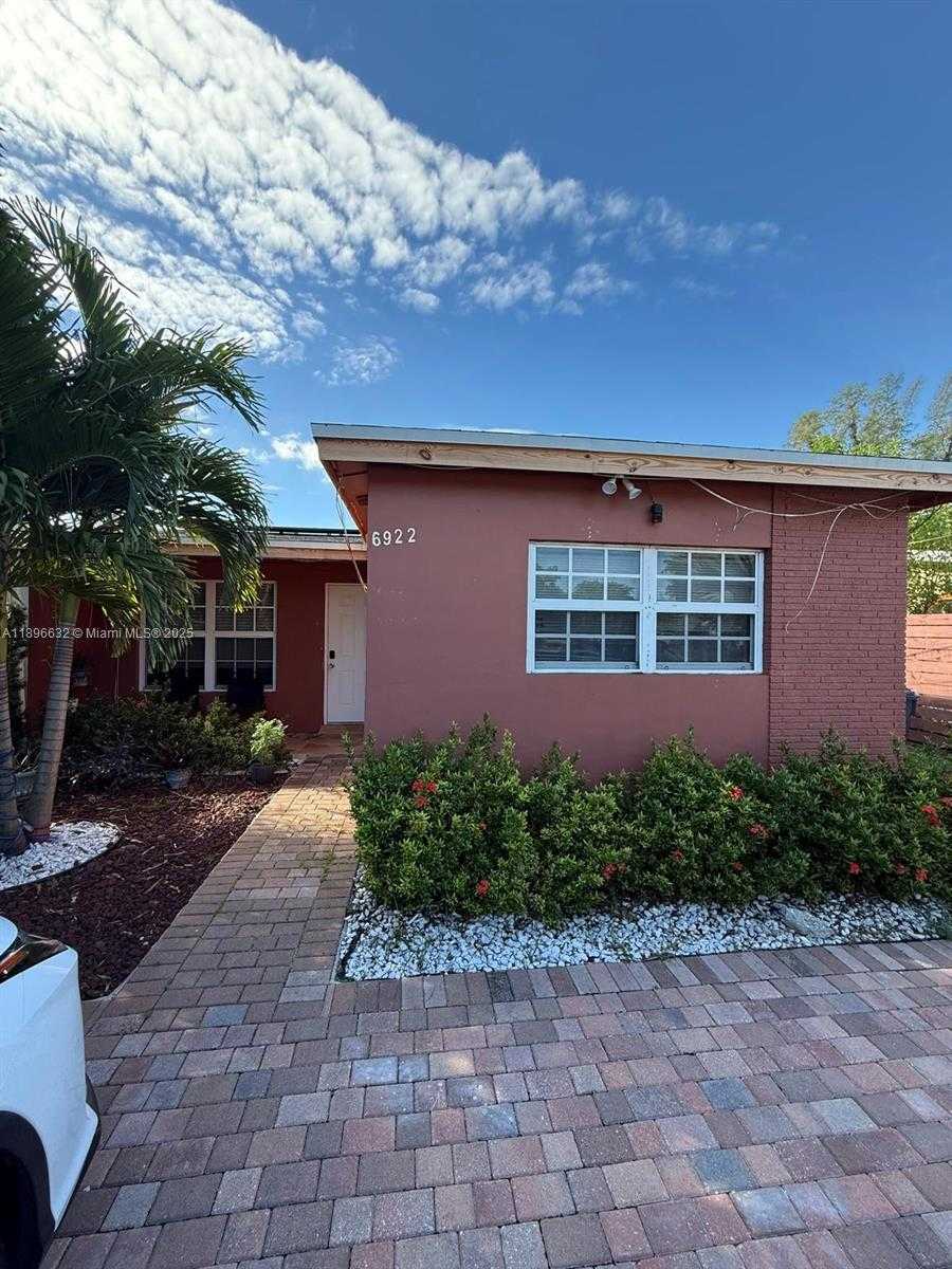Small Image of 6922 SOUTH WEST 18TH CT, North Lauderdale Number 6
