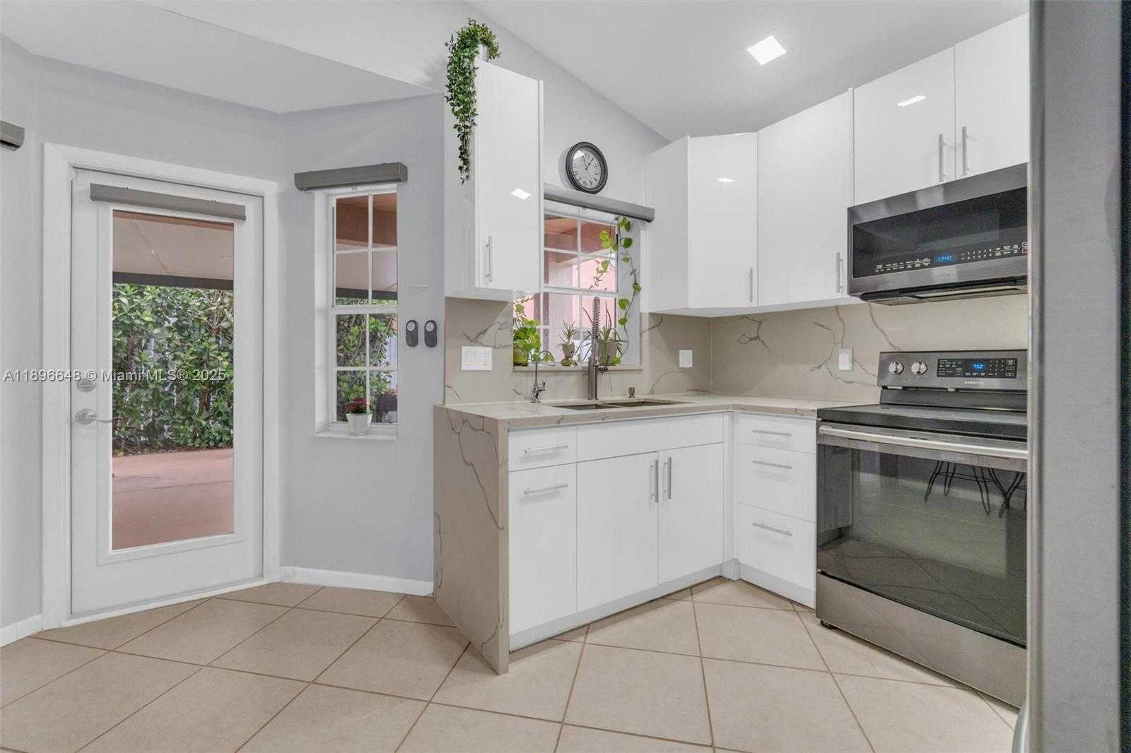 Small Image of 362 BRIDGETON RD, Weston Number 14
