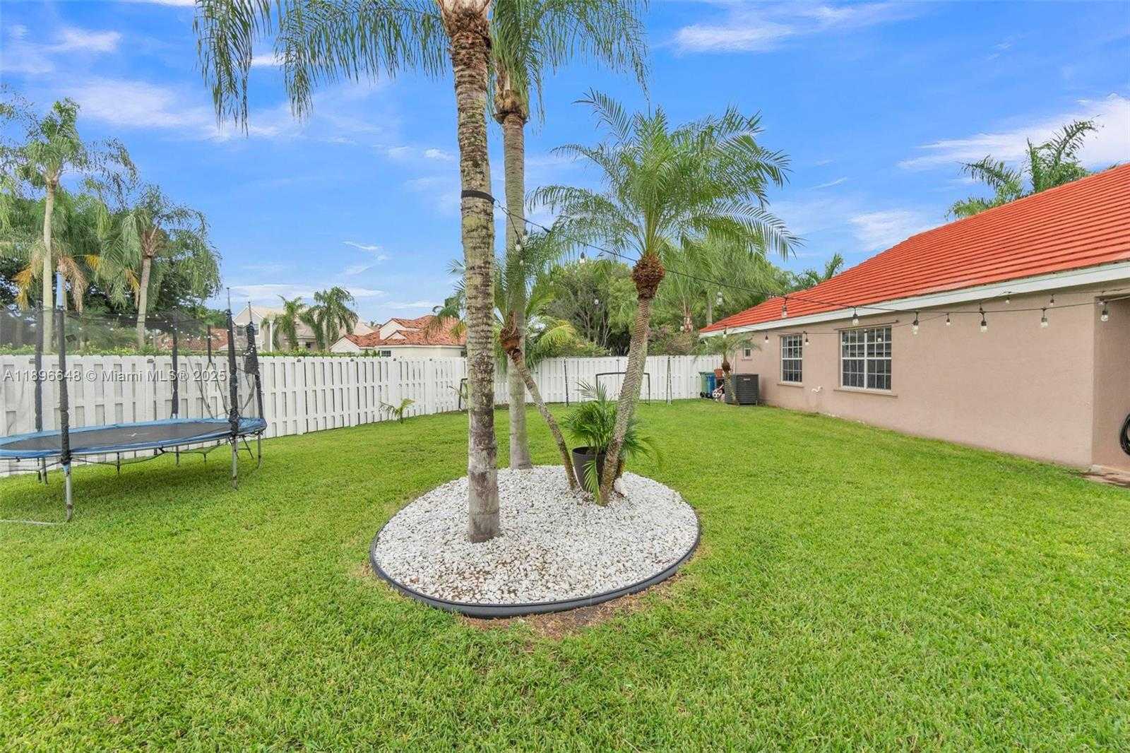 Small Image of 362 BRIDGETON RD, Weston Number 40