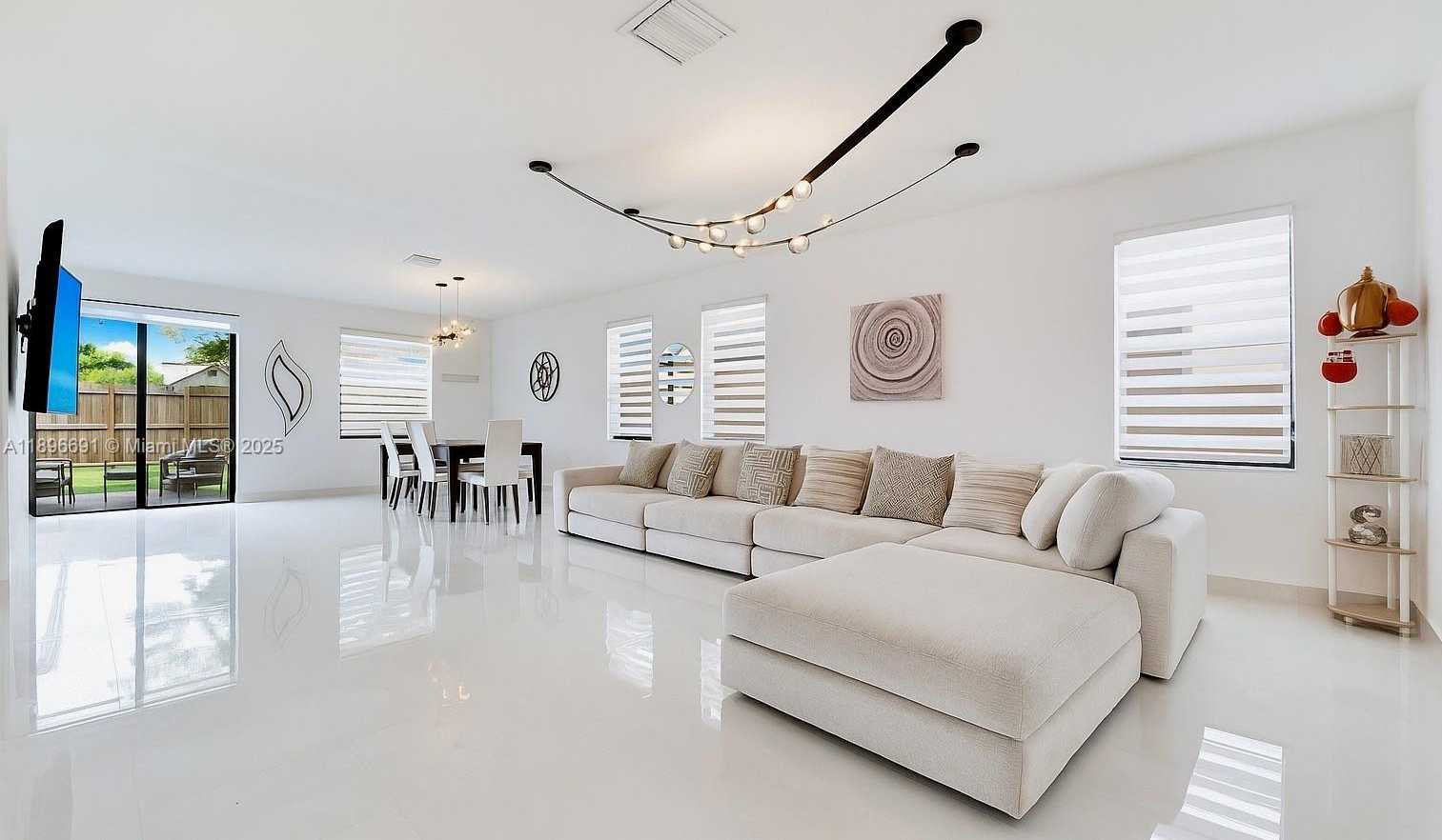 Small Image of 11711 SOUTH WEST 254TH ST, Homestead Number 2