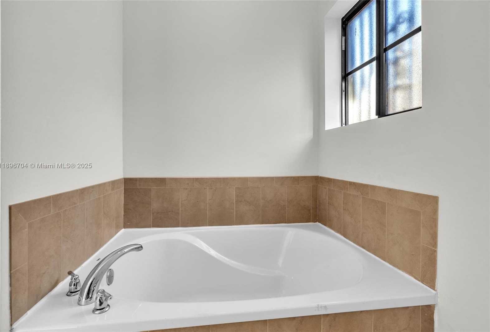 Small Image of 27109 SOUTH WEST 133RD CT, Homestead Number 32