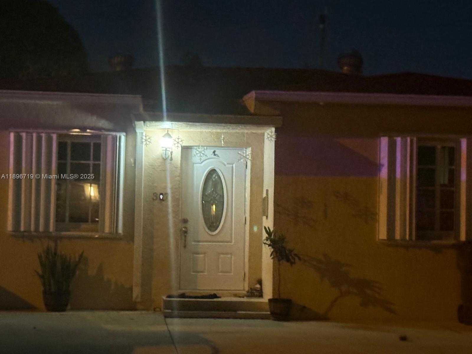 Small Image of 317 EAST 20TH ST, Hialeah Number 2