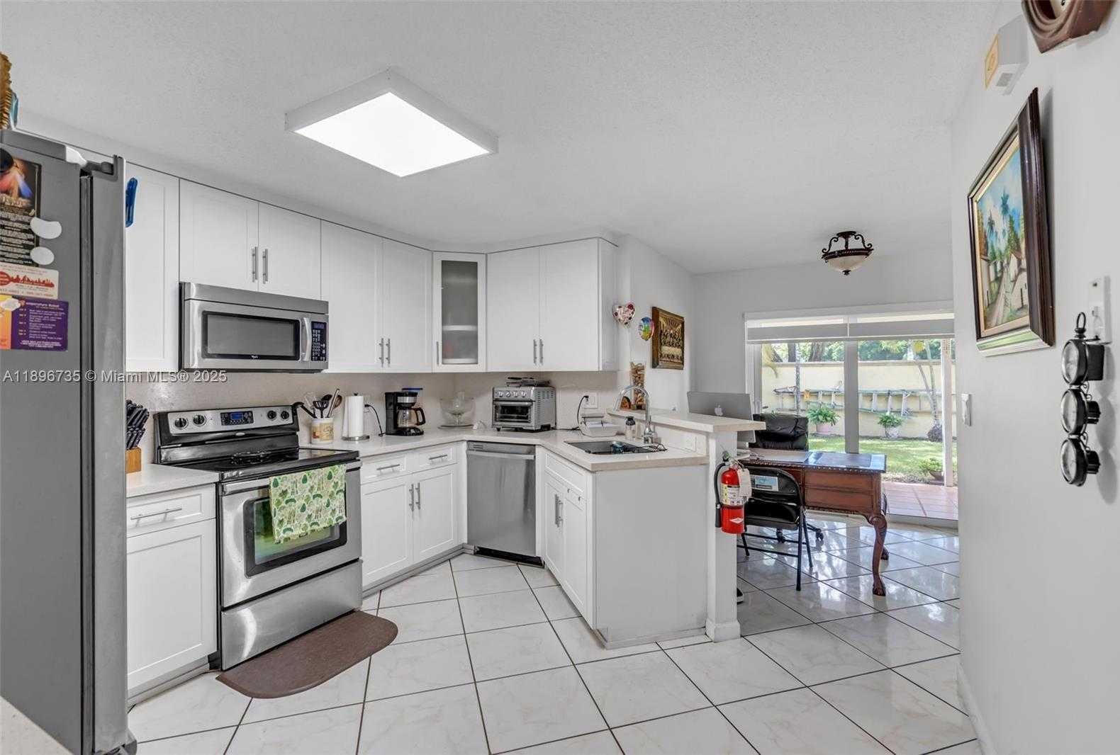 Small Image of 18536 NORTH WEST 56TH PL, Miami Gardens Number 10