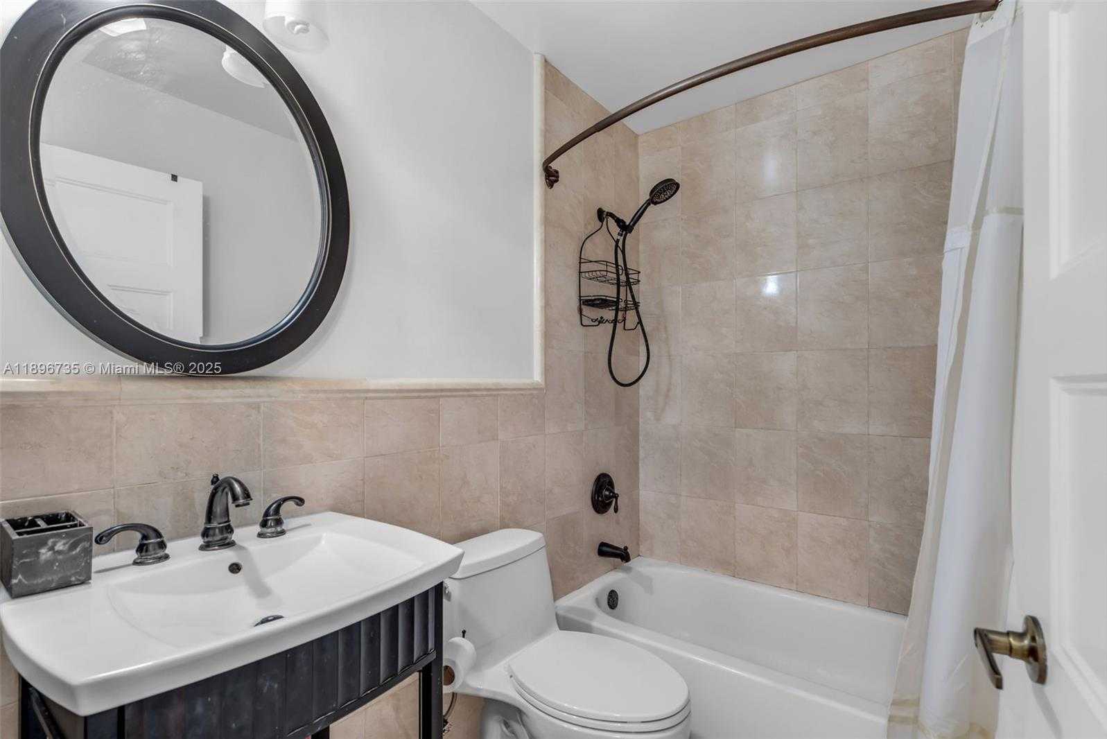 Small Image of 18536 NORTH WEST 56TH PL, Miami Gardens Number 15