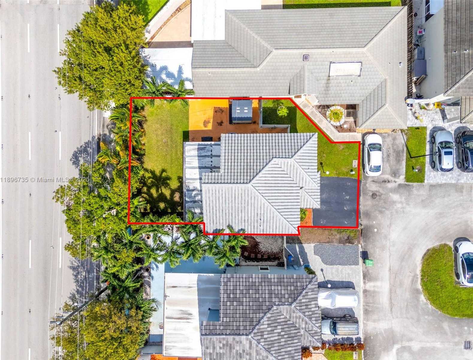 Small Image of 18536 NORTH WEST 56TH PL, Miami Gardens Number 31