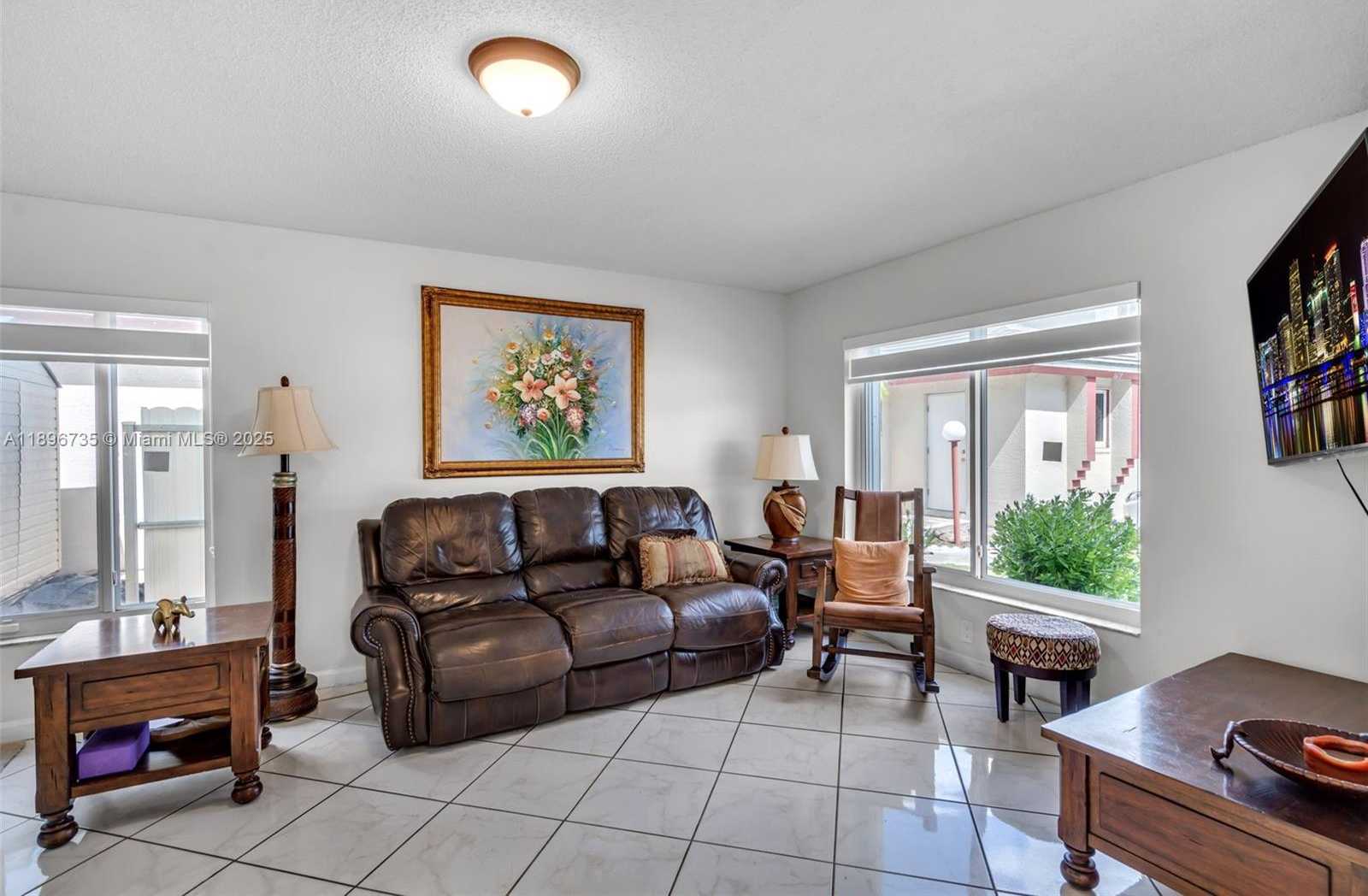 Small Image of 18536 NORTH WEST 56TH PL, Miami Gardens Number 4