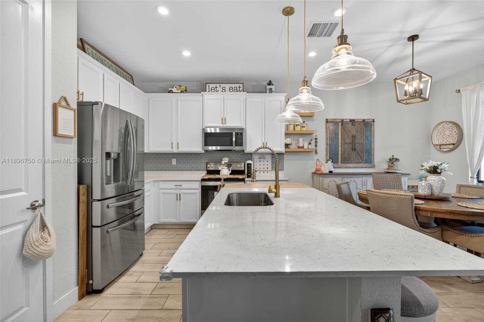 Small Image of 23351 SOUTH WEST 106TH PL, Homestead Number 11