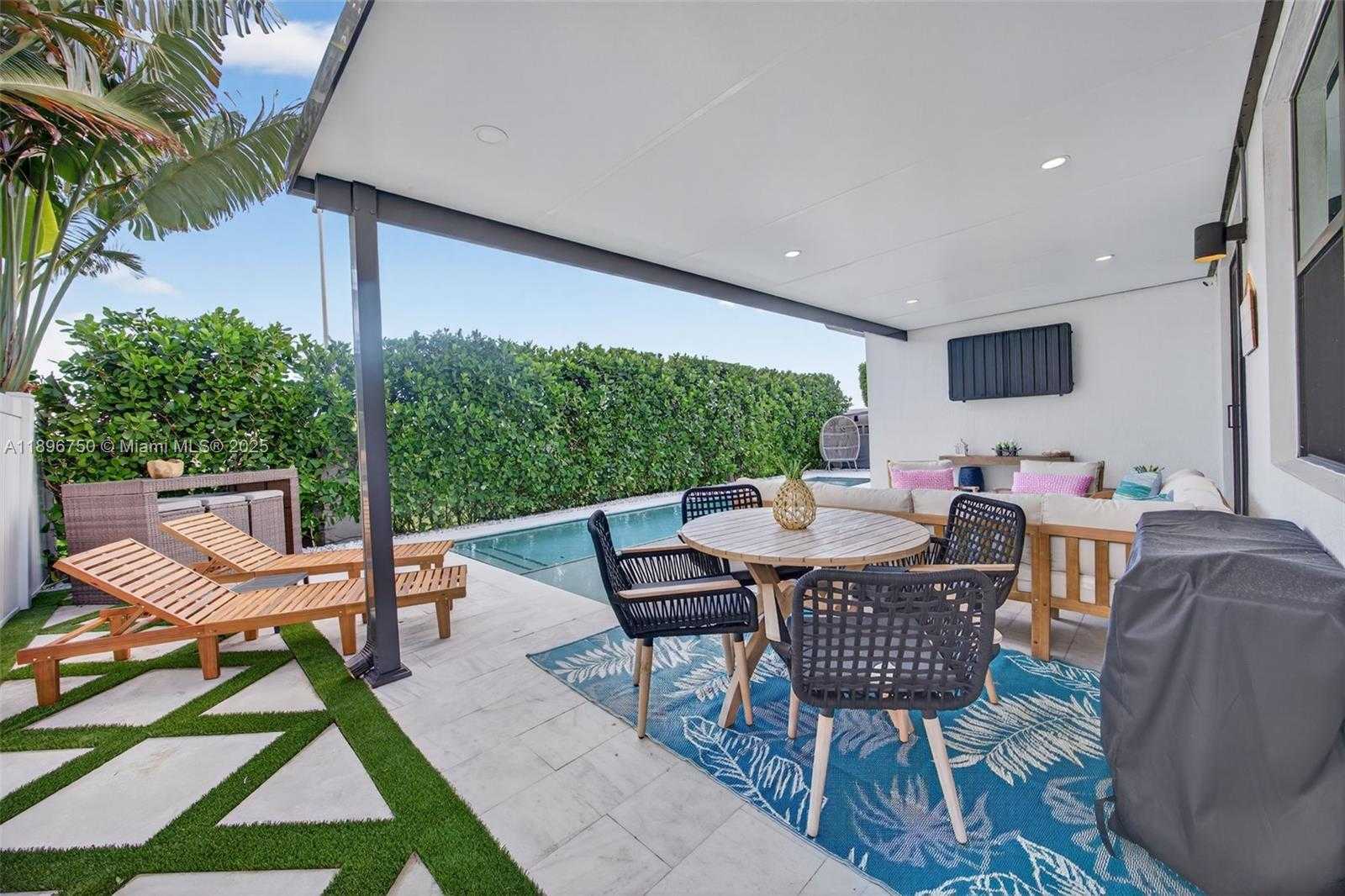 Small Image of 23351 SOUTH WEST 106TH PL, Homestead Number 38