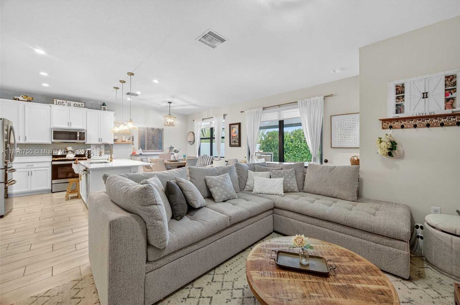 Small Image of 23351 SOUTH WEST 106TH PL, Homestead Number 7