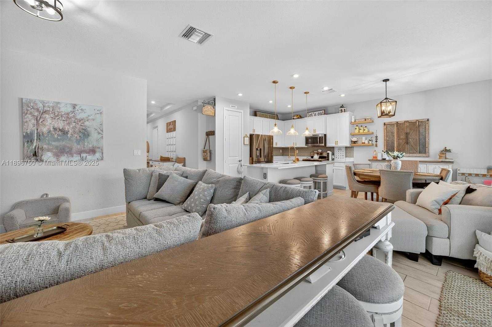 Small Image of 23351 SOUTH WEST 106TH PL, Homestead Number 8