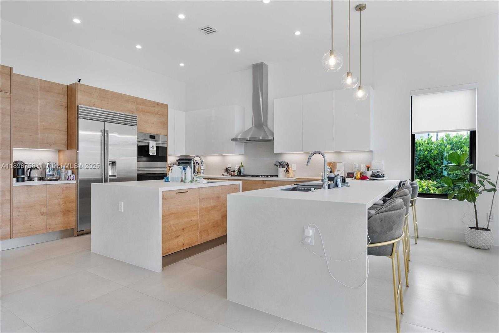 Small Image of 3502 NORTH ASHWOOD CIR N, Hollywood Number 20