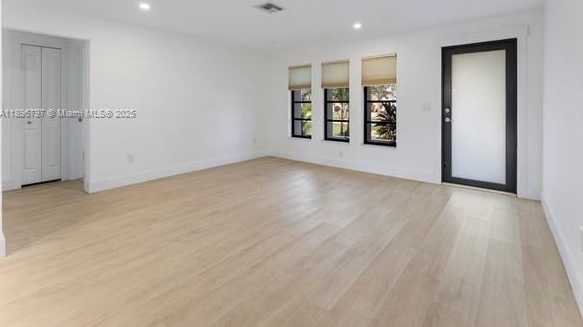 Small Image of 5024 SKYLINE BLVD, Cape Coral Number 18