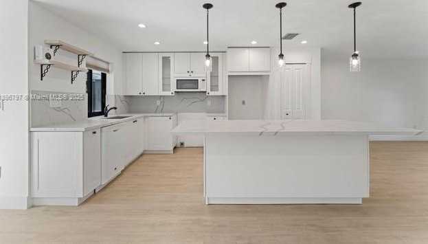 Small Image of 5024 SKYLINE BLVD, Cape Coral Number 22
