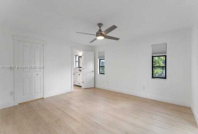 Small Image of 5024 SKYLINE BLVD, Cape Coral Number 29