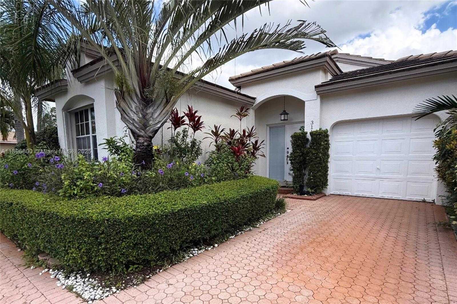 Small Image of 3119 NORTH WEST 99TH PL, Doral Number 2
