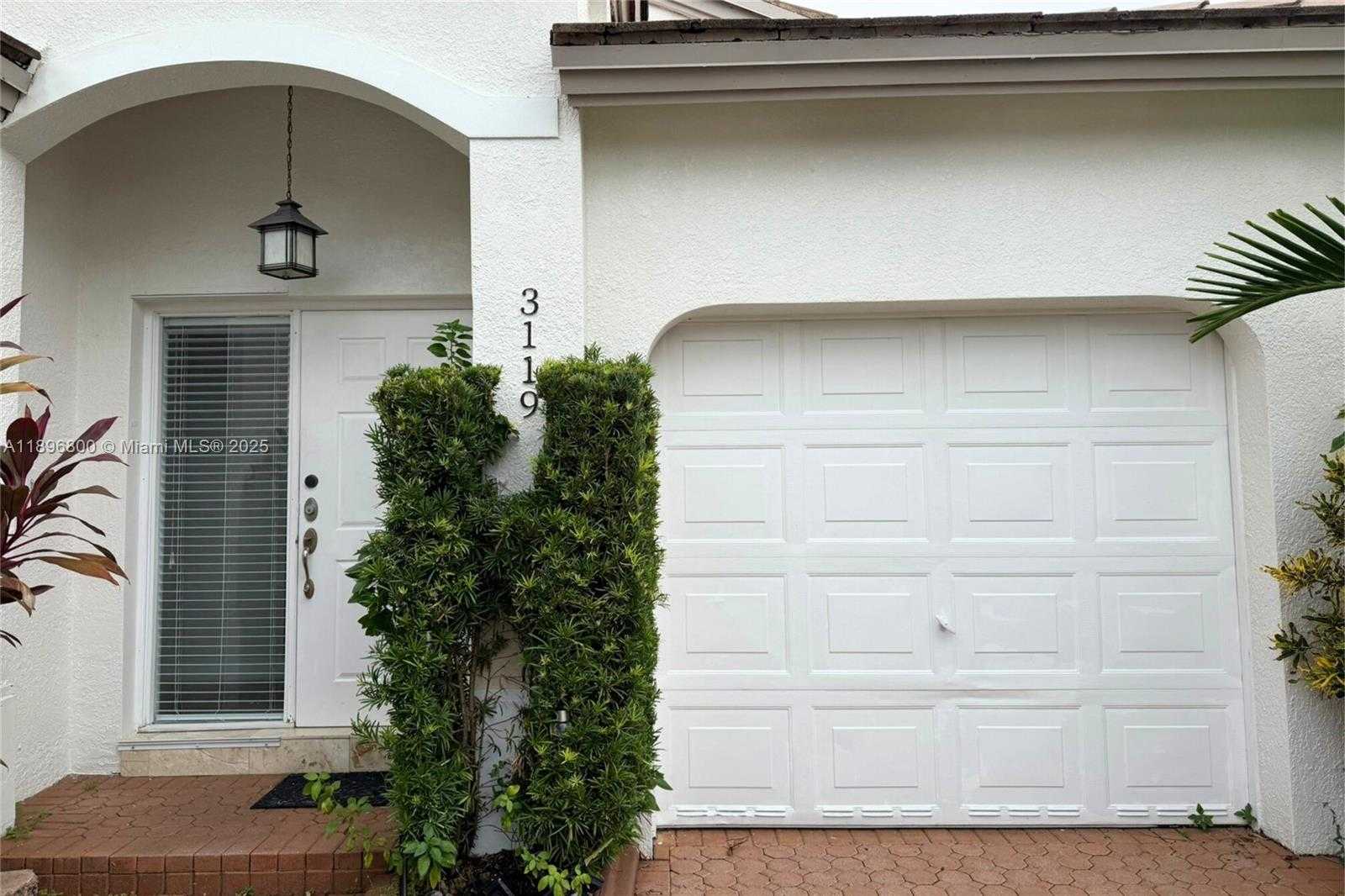 Small Image of 3119 NORTH WEST 99TH PL, Doral Number 3