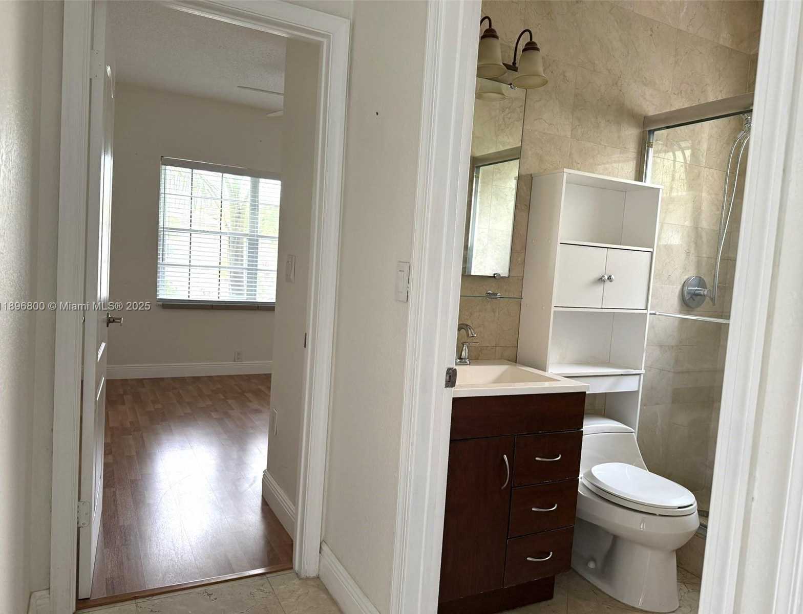 Small Image of 3119 NORTH WEST 99TH PL, Doral Number 6