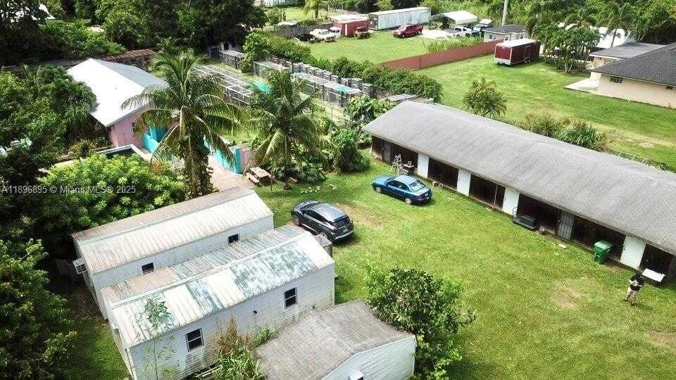 Small Image of 35000 SOUTH WEST 212TH AVE, Homestead Number 3