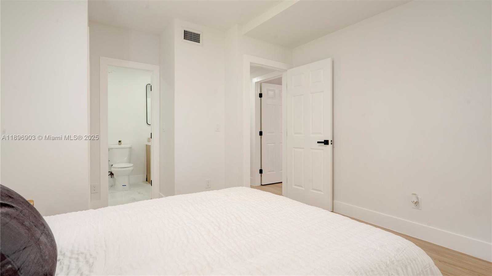Small Image of 2736 NORTH WEST 21ST AVE, Oakland Park Number 30