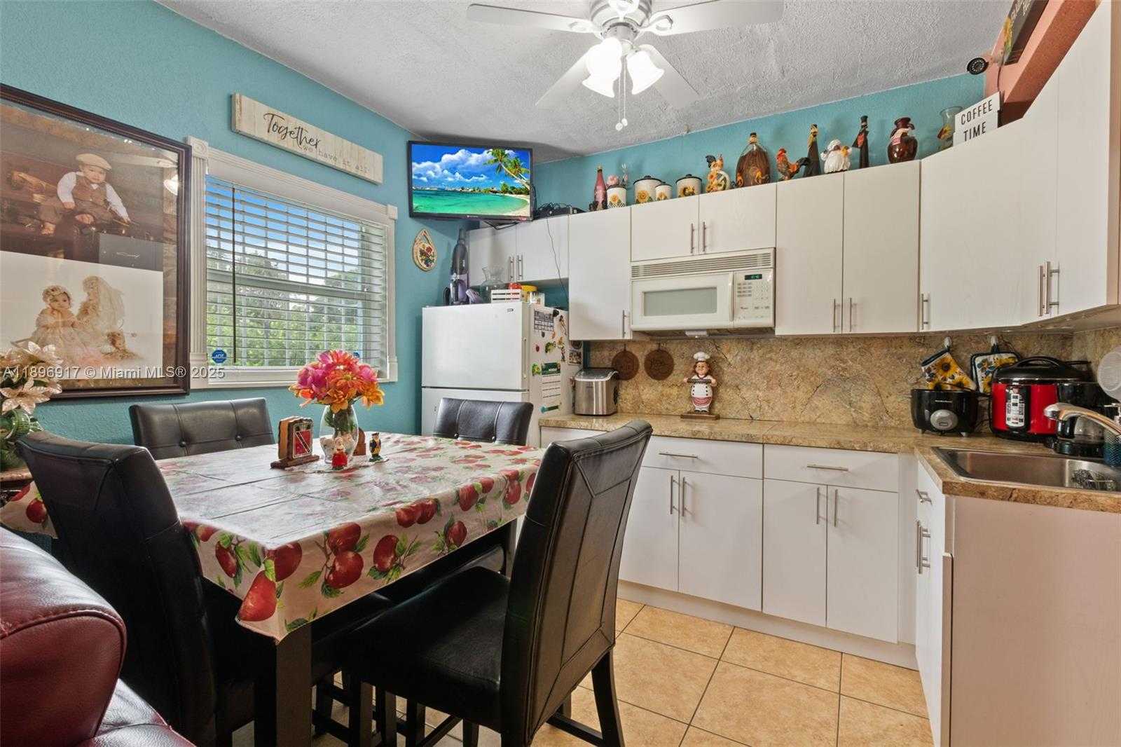 Small Image of Miami Gardens Number 10