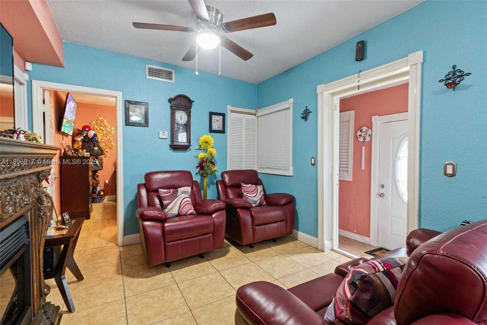 Small Image of Miami Gardens Number 7