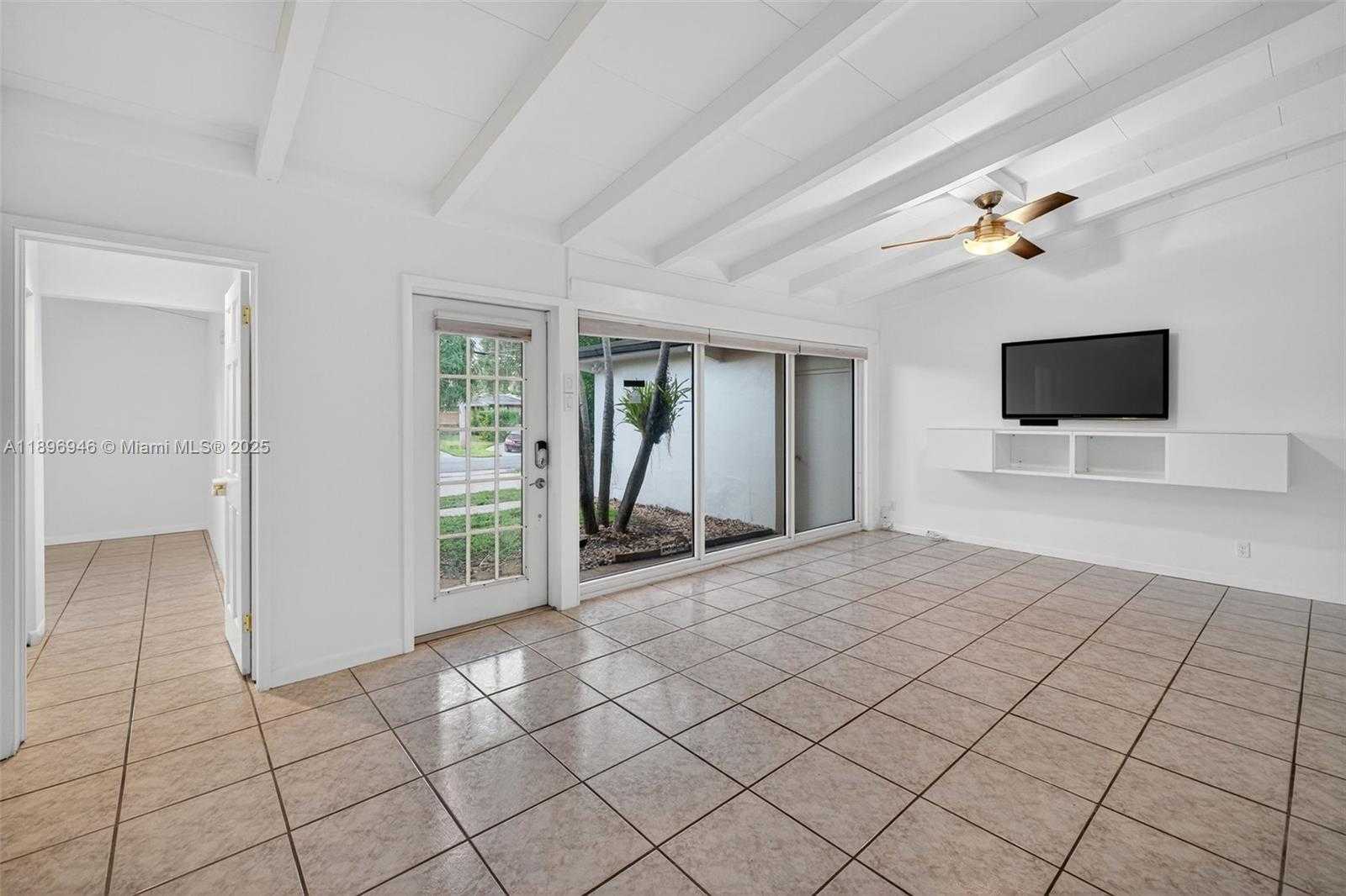 Small Image of 2524 MARATHON LN, Fort Lauderdale Number 14