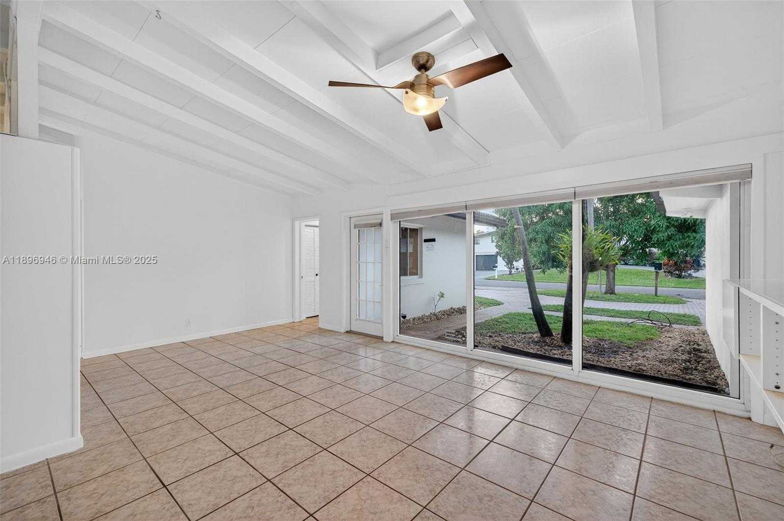 Small Image of 2524 MARATHON LN, Fort Lauderdale Number 16