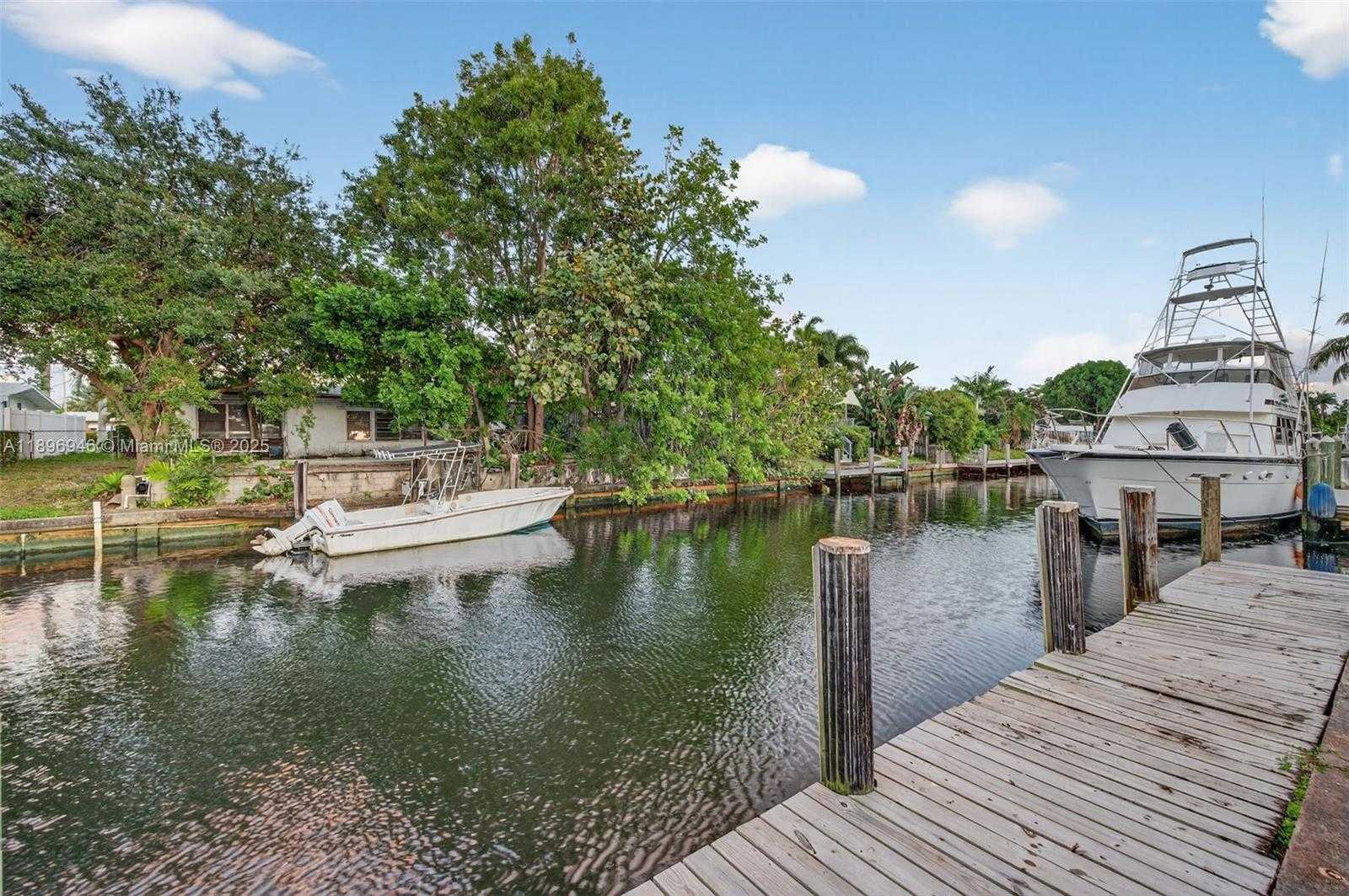 Small Image of 2524 MARATHON LN, Fort Lauderdale Number 2