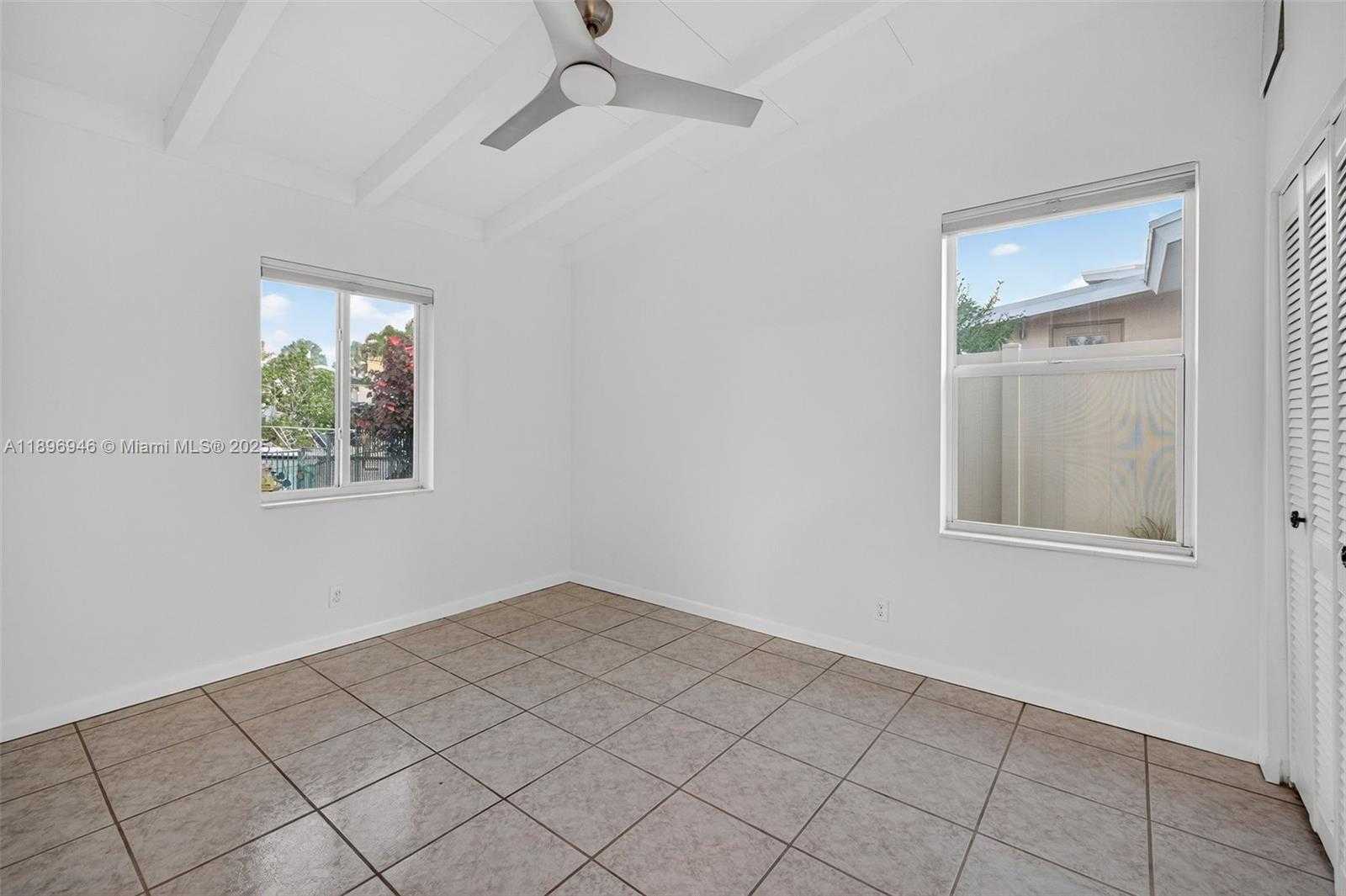 Small Image of 2524 MARATHON LN, Fort Lauderdale Number 30