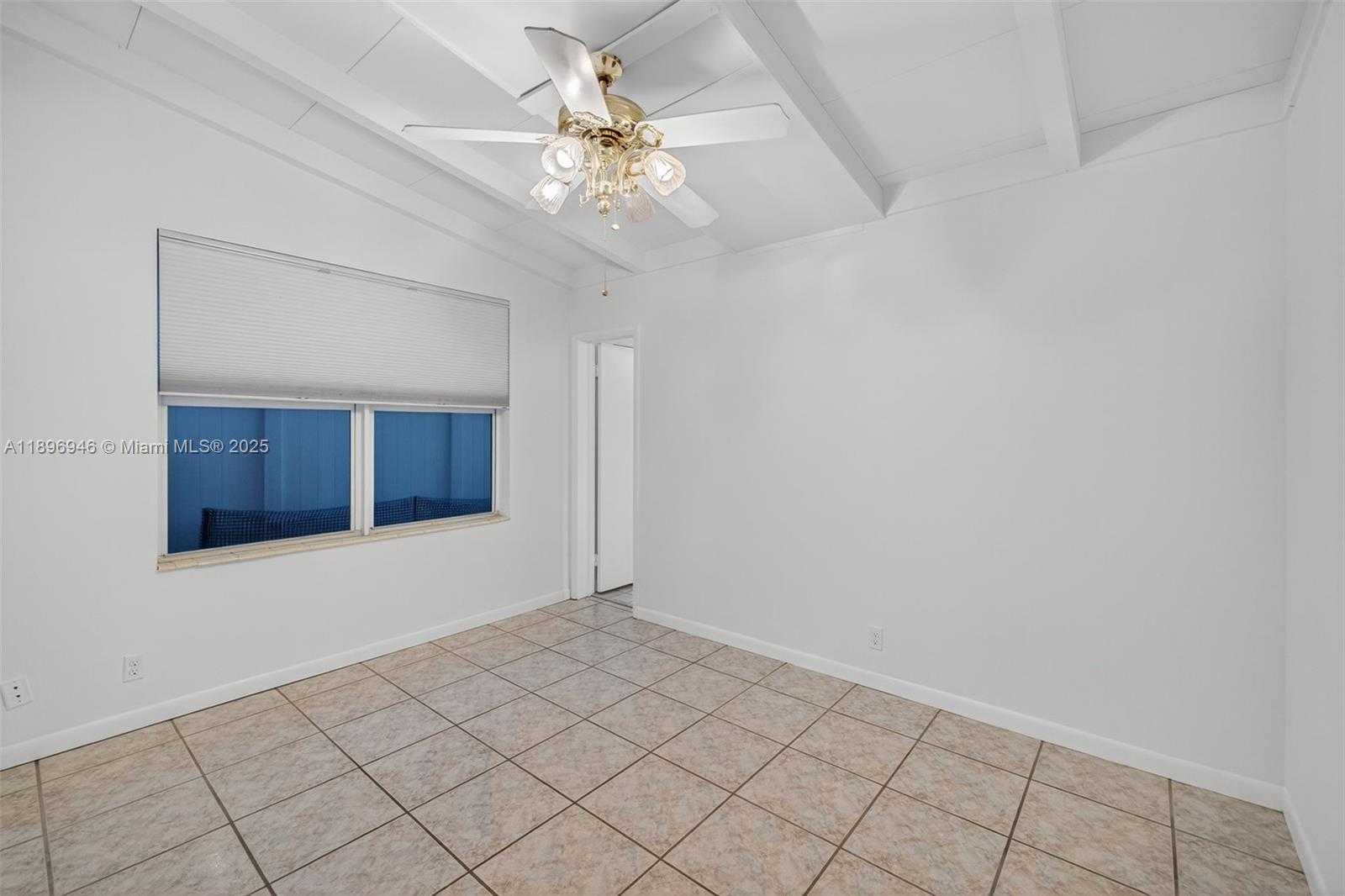 Small Image of 2524 MARATHON LN, Fort Lauderdale Number 33