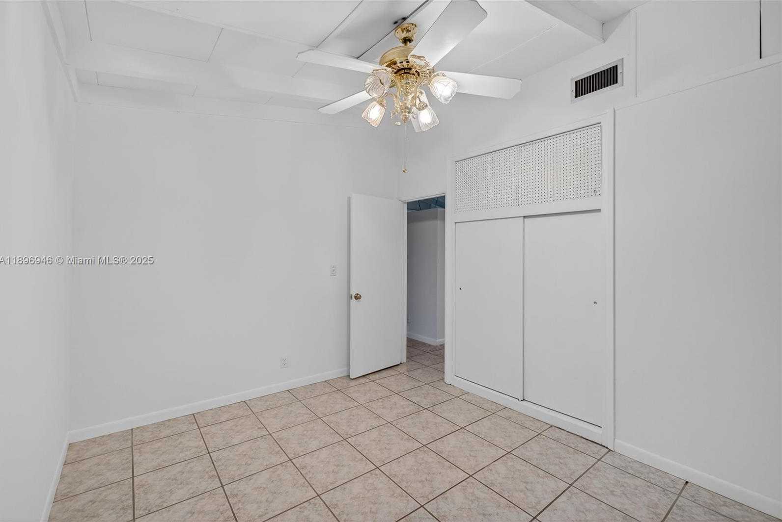 Small Image of 2524 MARATHON LN, Fort Lauderdale Number 34
