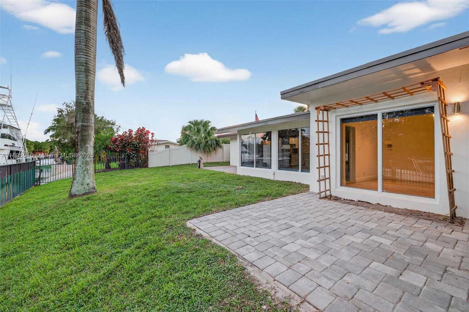 Small Image of 2524 MARATHON LN, Fort Lauderdale Number 46