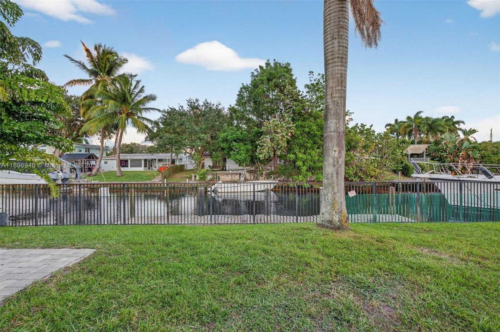 Small Image of 2524 MARATHON LN, Fort Lauderdale Number 47