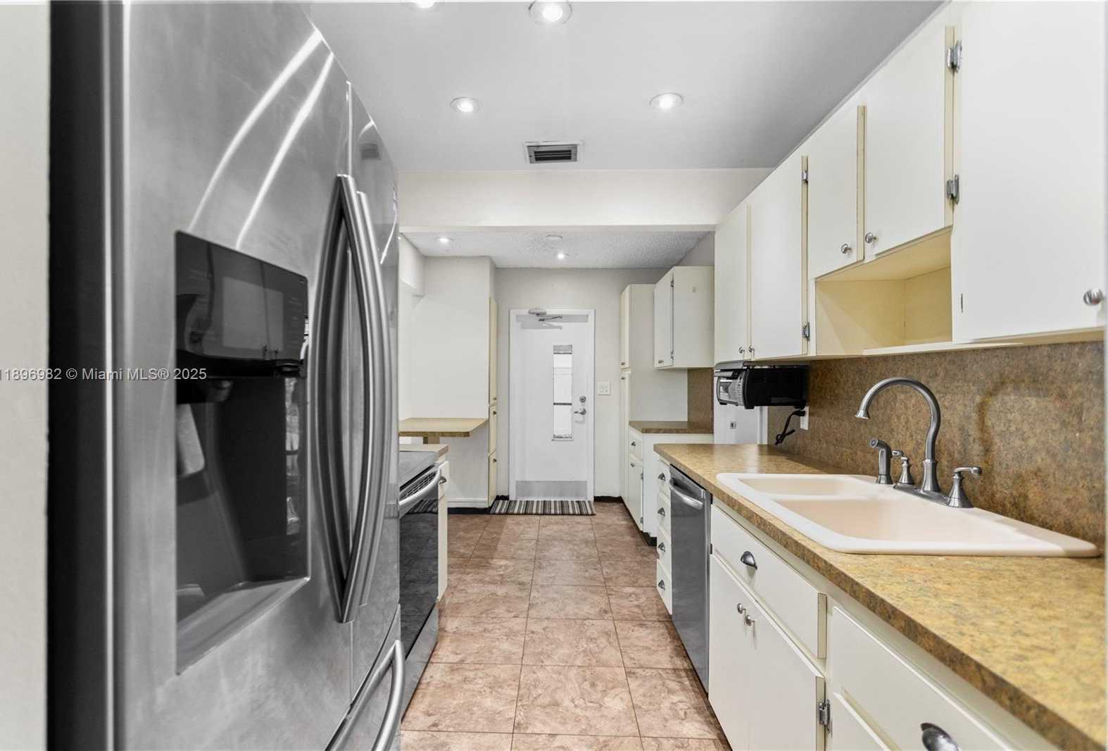 Small Image of 10410 SOUTH WEST 50TH PL, Cooper City Number 12