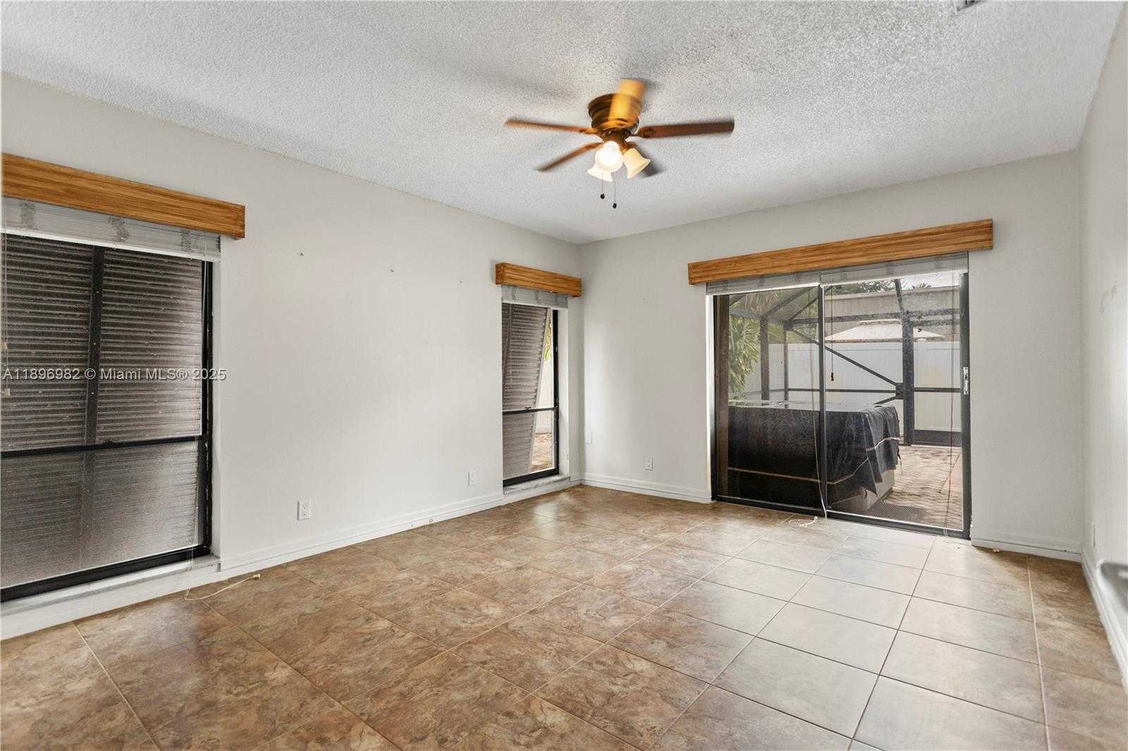 Small Image of 10410 SOUTH WEST 50TH PL, Cooper City Number 23