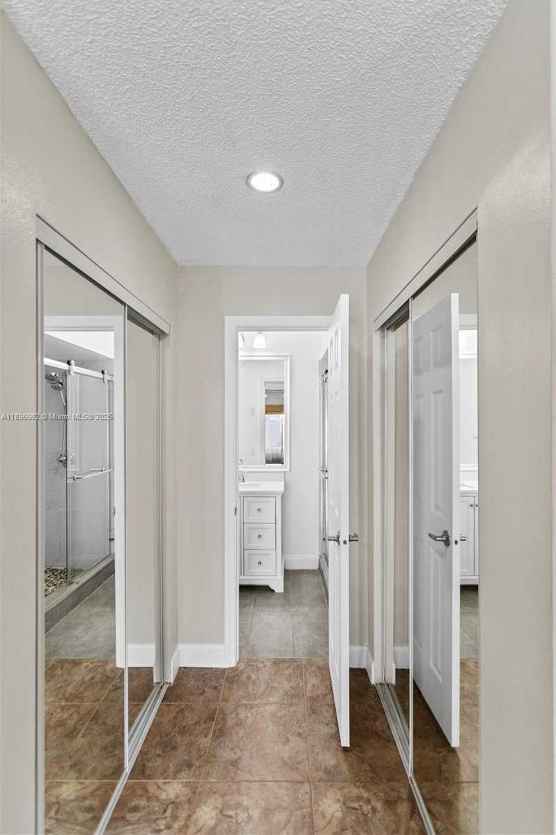 Small Image of 10410 SOUTH WEST 50TH PL, Cooper City Number 27