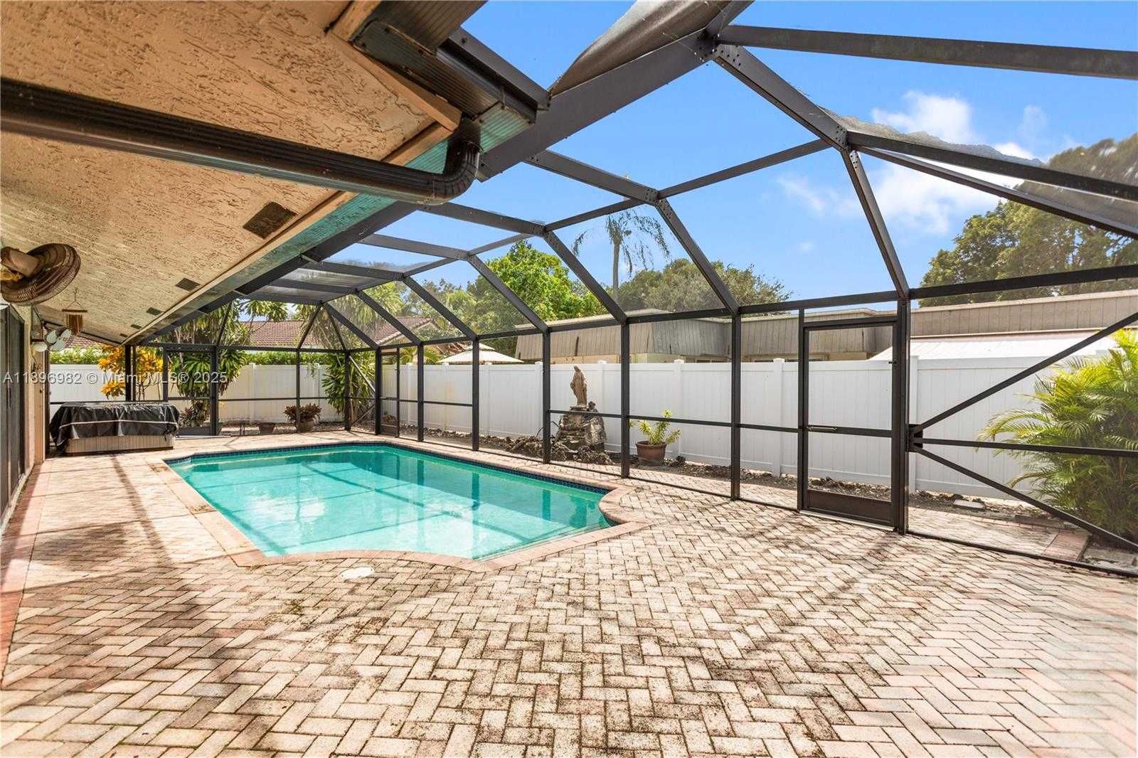 Small Image of 10410 SOUTH WEST 50TH PL, Cooper City Number 44