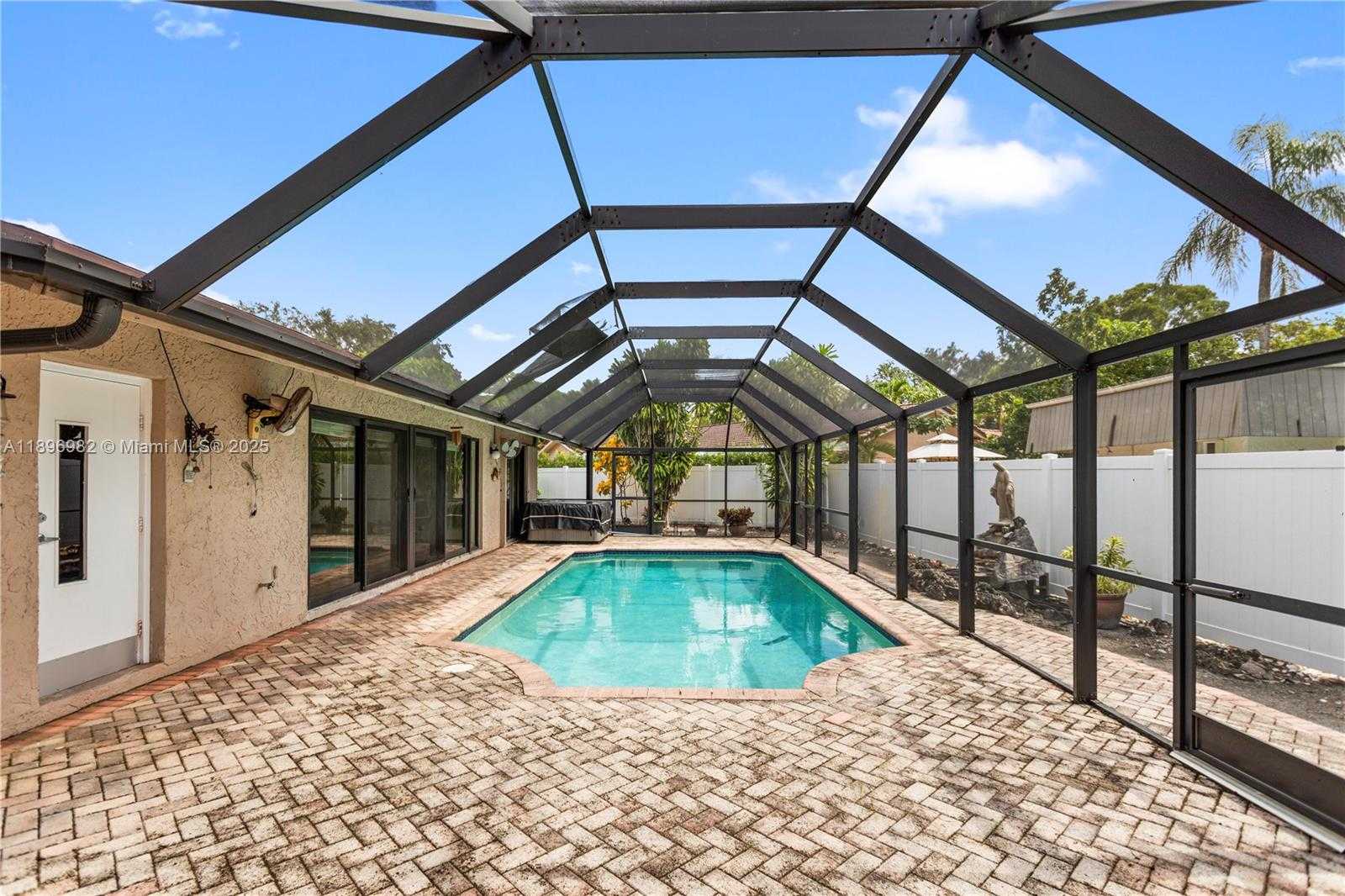 Small Image of 10410 SOUTH WEST 50TH PL, Cooper City Number 45
