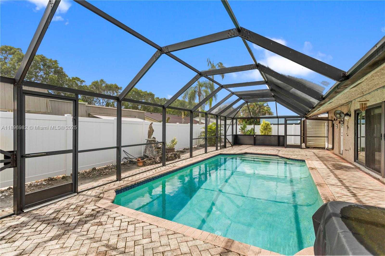 Small Image of 10410 SOUTH WEST 50TH PL, Cooper City Number 47