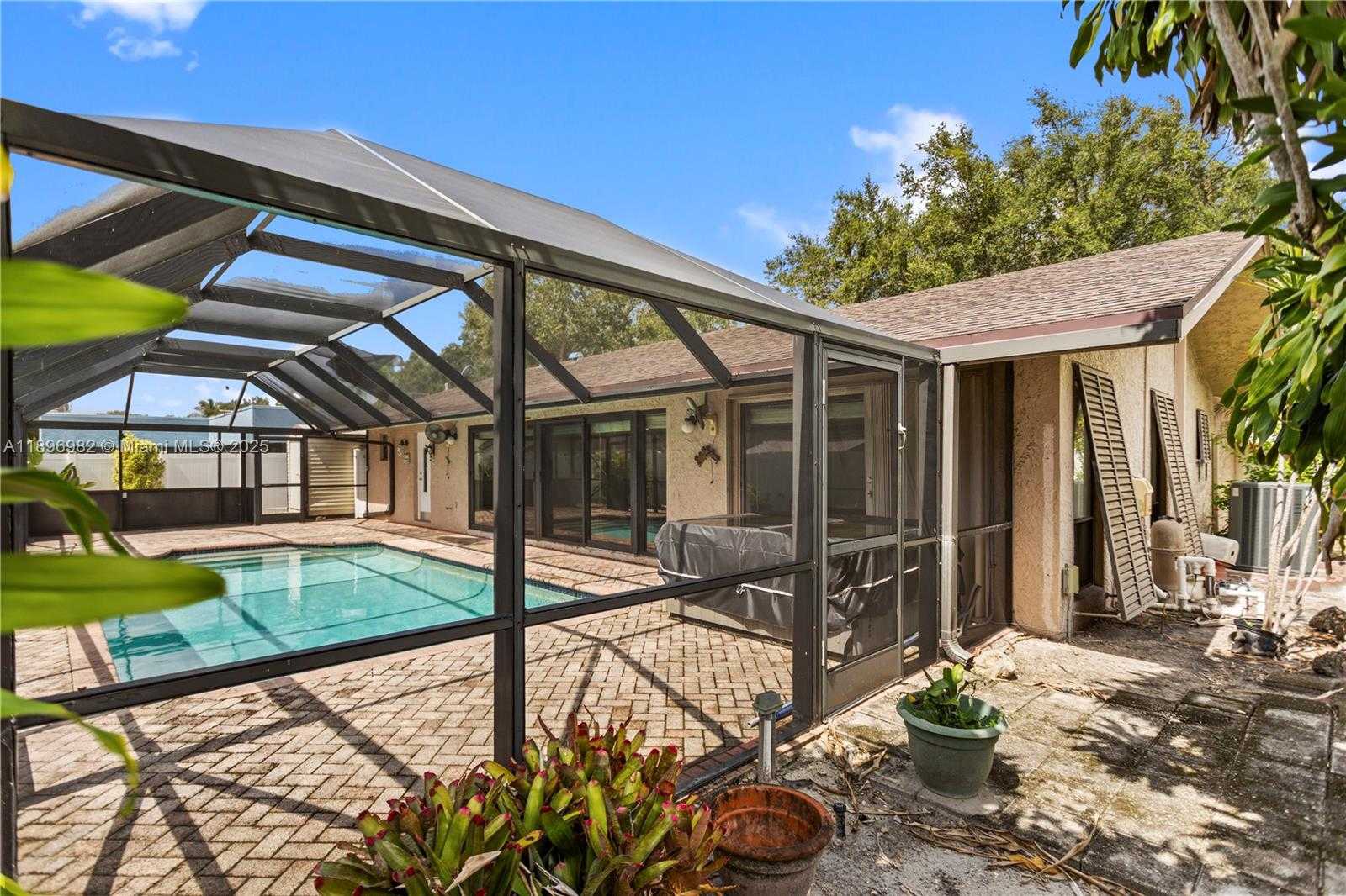 Small Image of 10410 SOUTH WEST 50TH PL, Cooper City Number 53